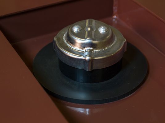 Сварочный генератор Toyo TG-47TBS в кожухе с электростартером